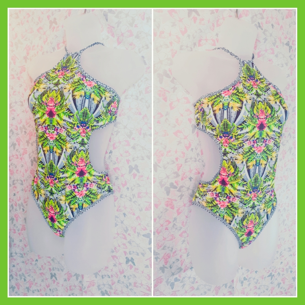 🎉2xHP🎉 *NWOT* Jungle Print Swimsuit - Picture 2 of 4